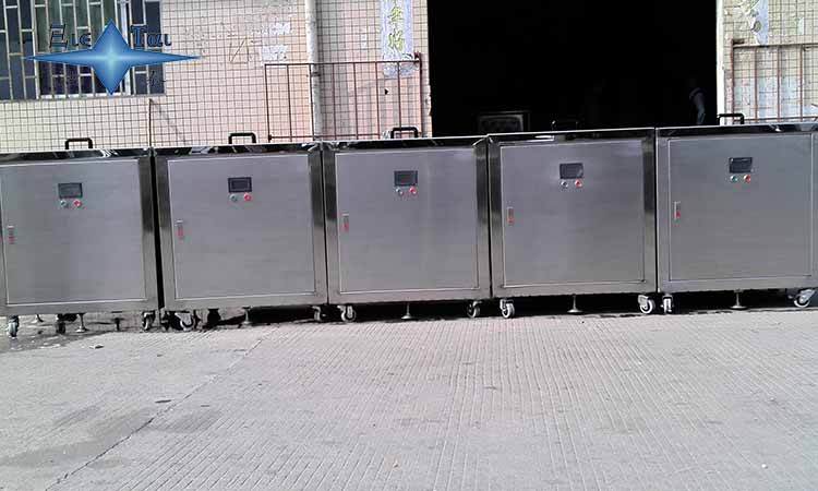 超聲波清洗機(jī)用什么水？放多少水合適？