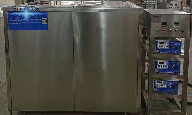 超聲波清洗機在塑料行業(yè)的應(yīng)用，如何去除各種污漬？